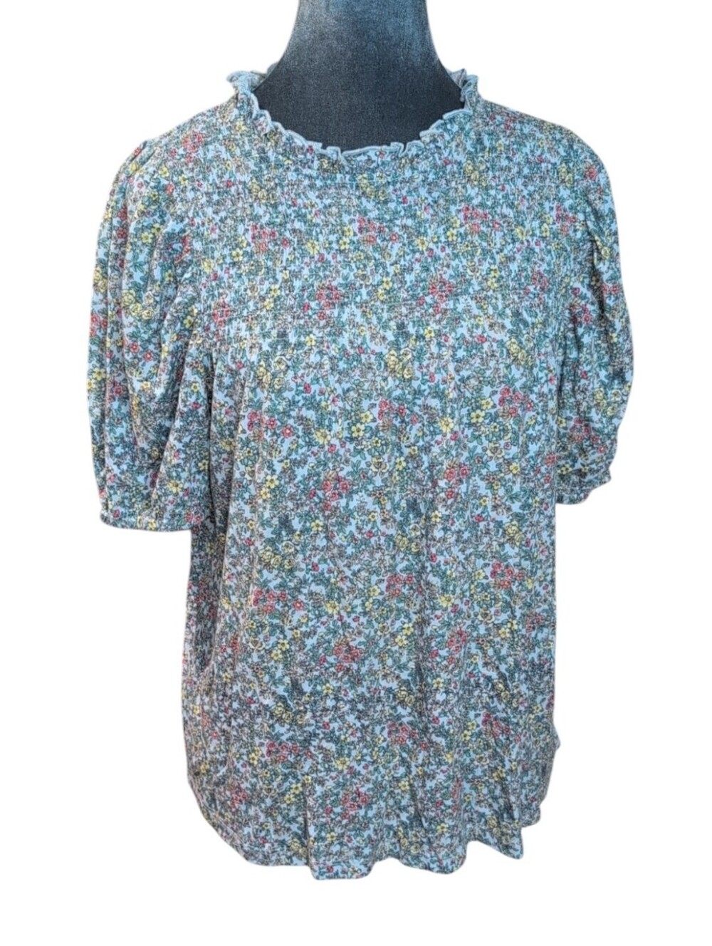 Loft Blue Floral Short Sleeve Smocked Top Size Medium